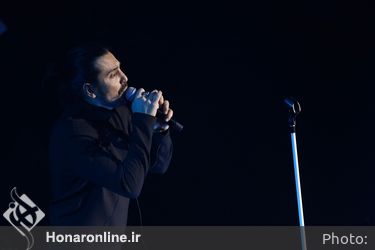 کنسرت امیر عباس گلاب در جشنواره موسیقی فجر