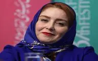 ژاله صامتی به همراه فرزندش روی صحنه می‌رود