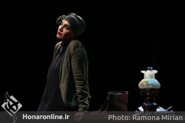 نمایش «اُلدسانگز: عشق روزهای کرونا» در پردیس شهرزاد